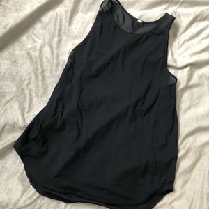Lululemon top